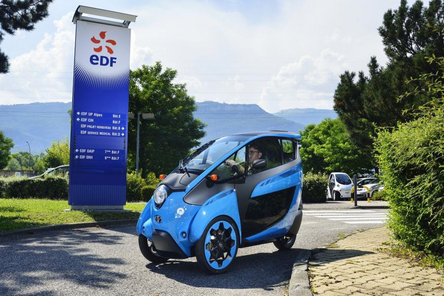  Toyota i-Road 2014 года  (фото 7 из 19)